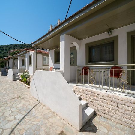 Makis Village-Apartments Agia Efimia 外观 照片