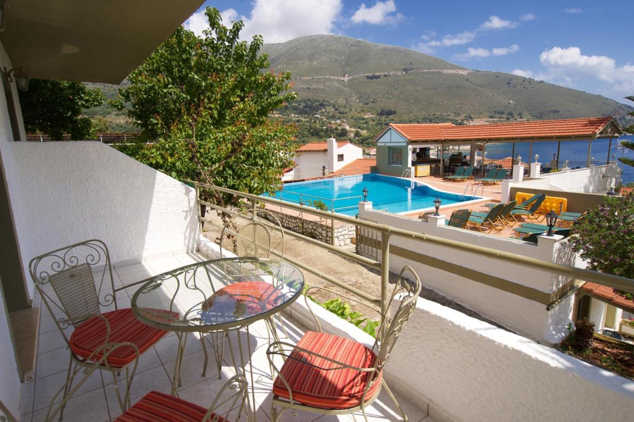 Makis Village-Apartments Agia Efimia 外观 照片